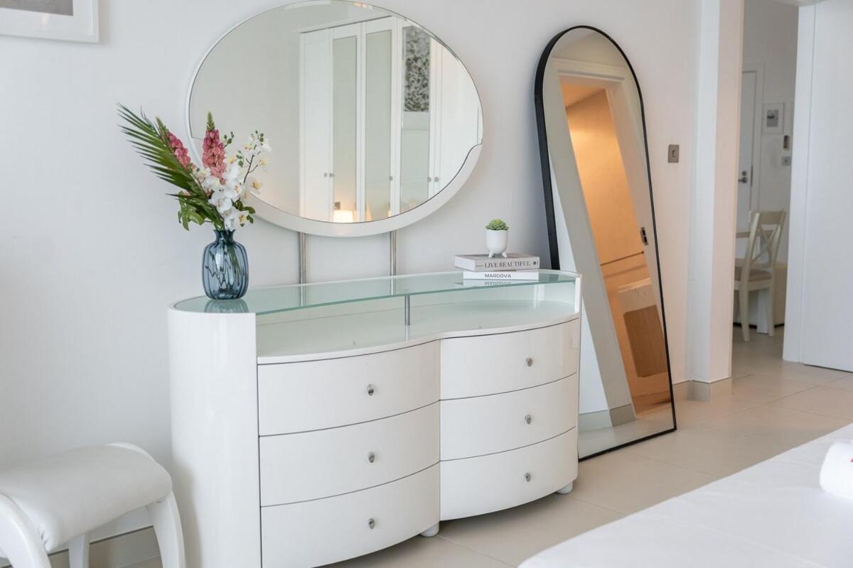 Peaceful And Airy 1-bedroom With The Palm View * Dubai