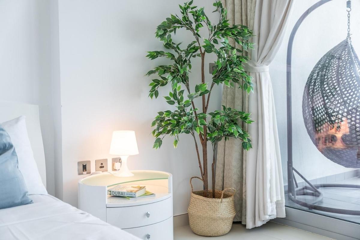Apartment Peaceful And Airy 1-bedroom With The Palm View *